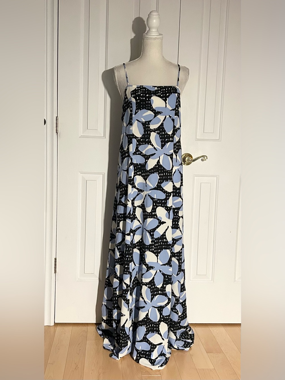 NWOT ARMANI EXCHANGE Black, Blue, White, Floral Sleeveless Slip Maxi Dress, 10